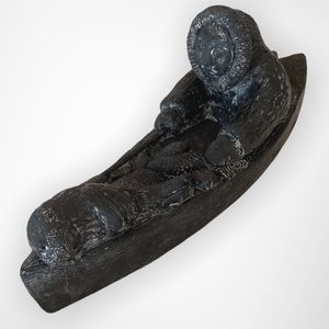 SOLD👤Wolf Canada Inuit Black Soapstone Sculpture Eskimo Seal Fish in Canoe